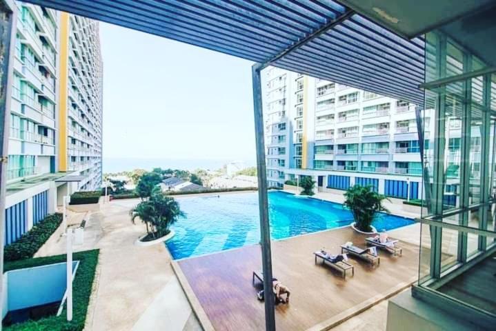Jomtien Pattaya Condo Seaview Room Premium Bagian luar foto